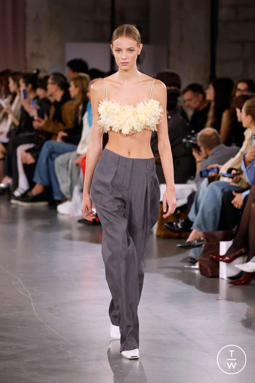 Fashion Week Paris Spring/Summer 2025 look 21 from the Time collection womenswear