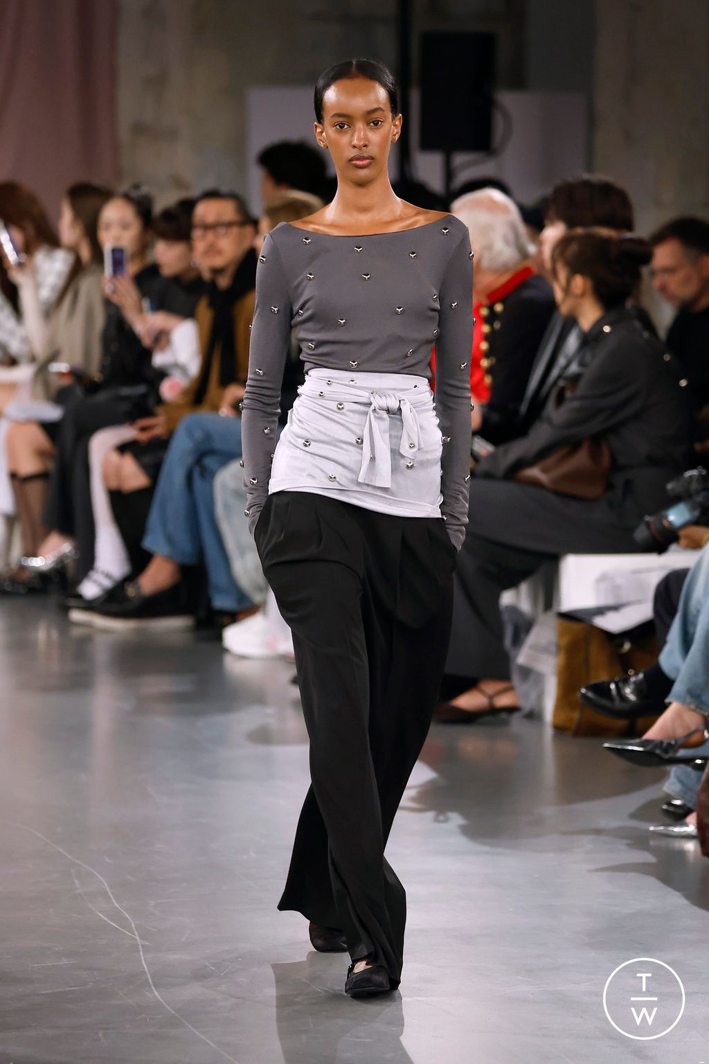 Fashion Week Paris Spring/Summer 2025 look 25 from the Time collection womenswear