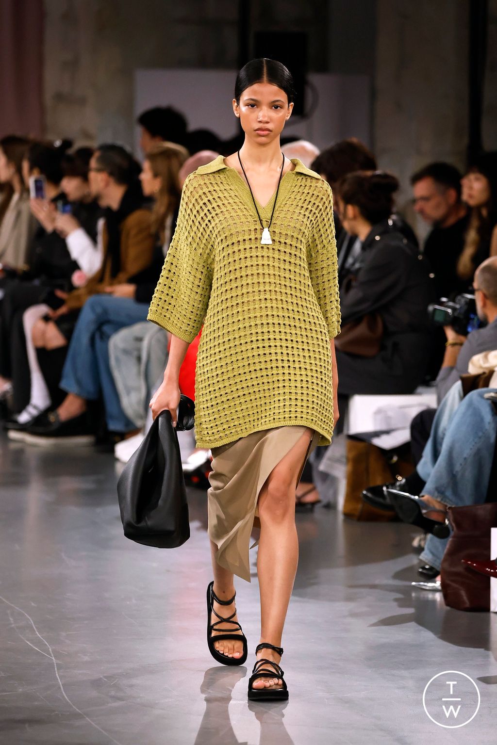 Fashion Week Paris Spring-Summer 2025 look 31 from the Time collection womenswear