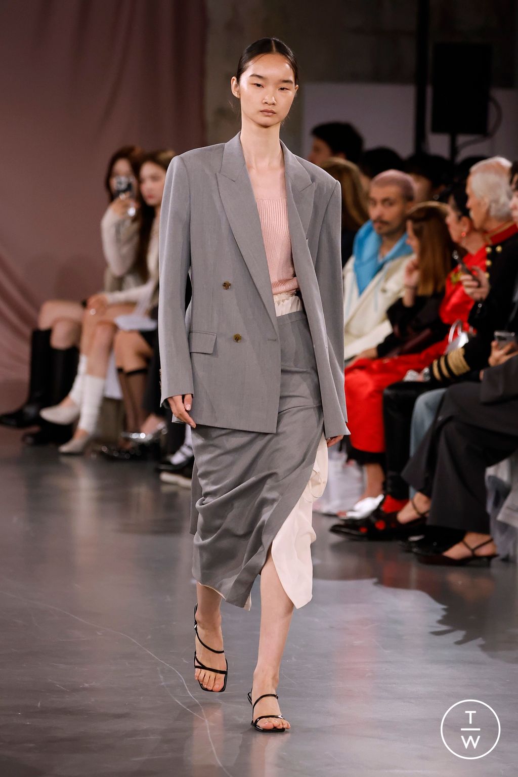 Fashion Week Paris Spring/Summer 2025 look 39 from the Time collection womenswear