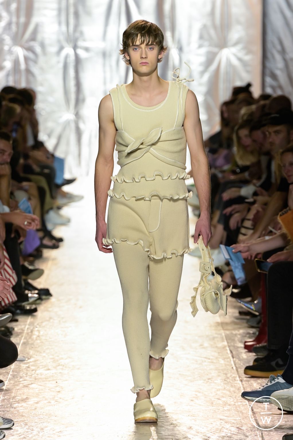Fashion Week Paris Spring/Summer 2023 look 67 from the Festival de Hyères 2022 collection womenswear