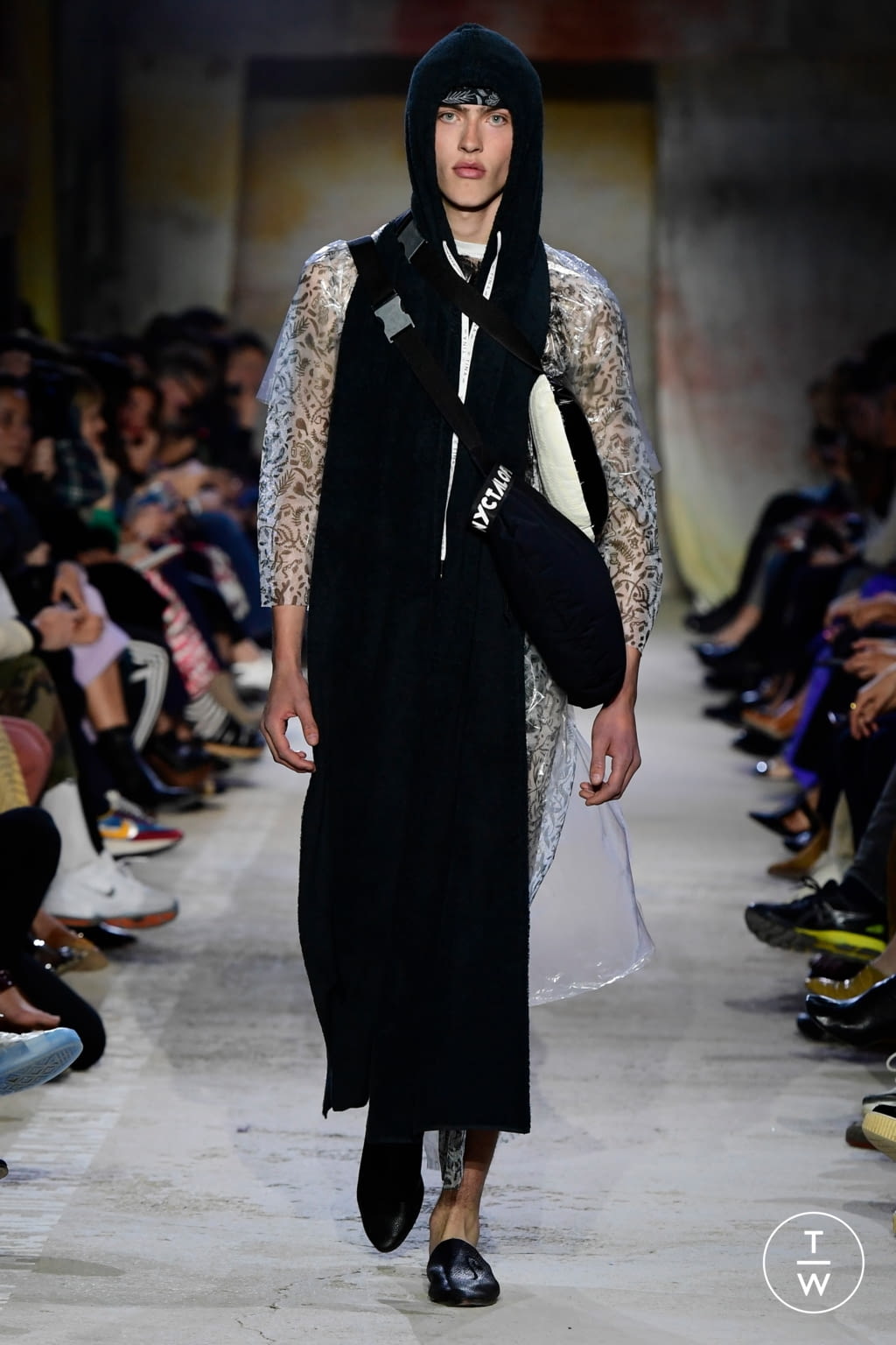 Fashion Week Paris Fall/Winter 2019 look 32 from the Festival de Hyères 2019 collection womenswear