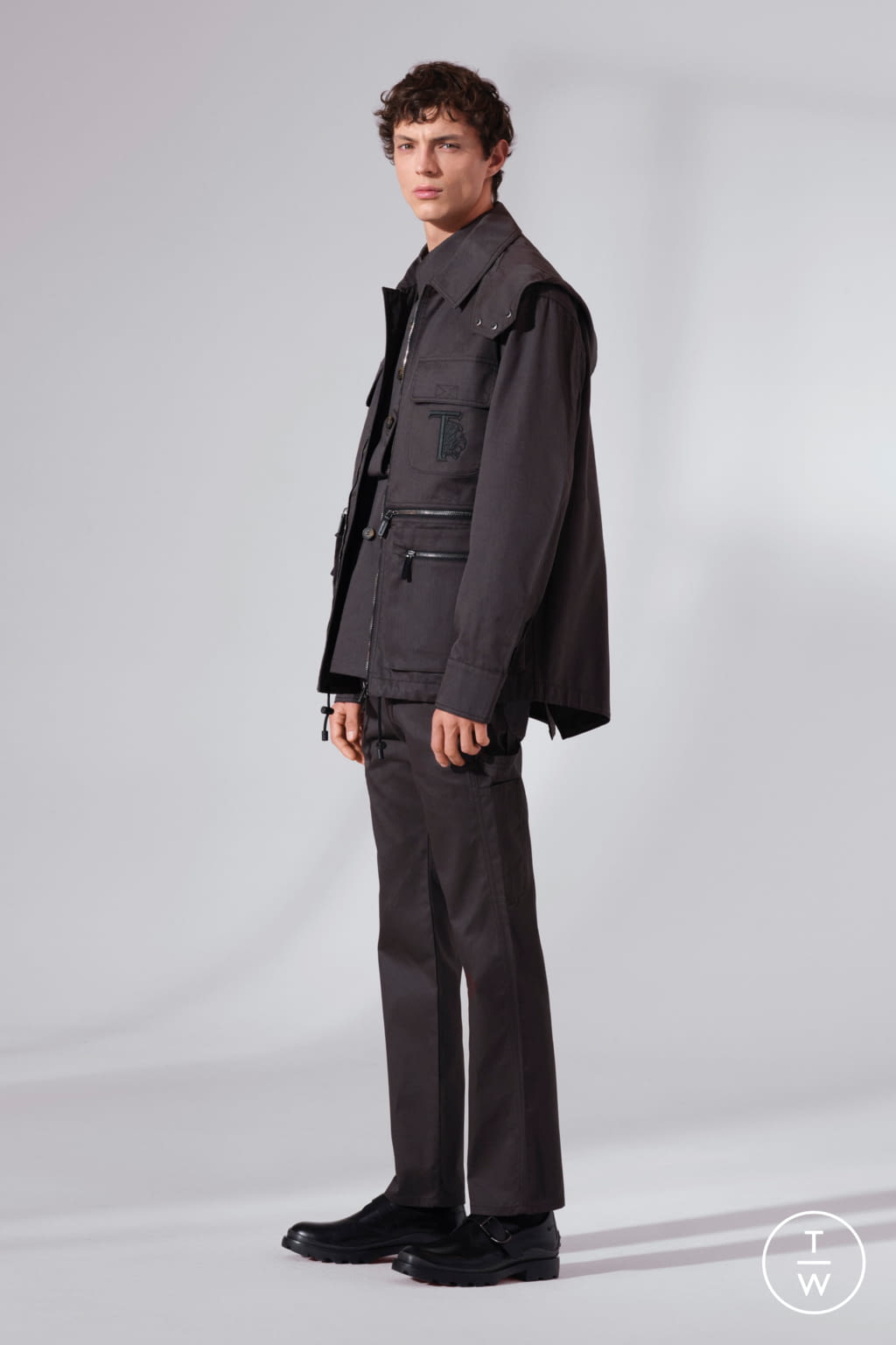 Fashion Week Milan Pre-Fall 2021 look 1 from the Tod's collection menswear