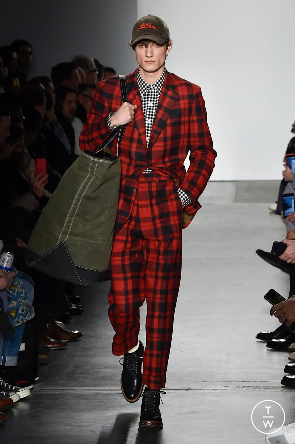 Fashion Week New York Fall/Winter 2020 look 48 from the Todd Snyder collection 男装