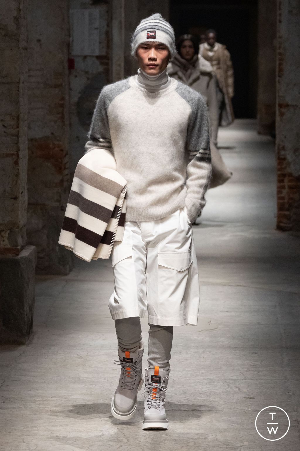 Fashion Week Florence - Pitti Fall/Winter 2024 look 6 de la collection Todd Snyder menswear