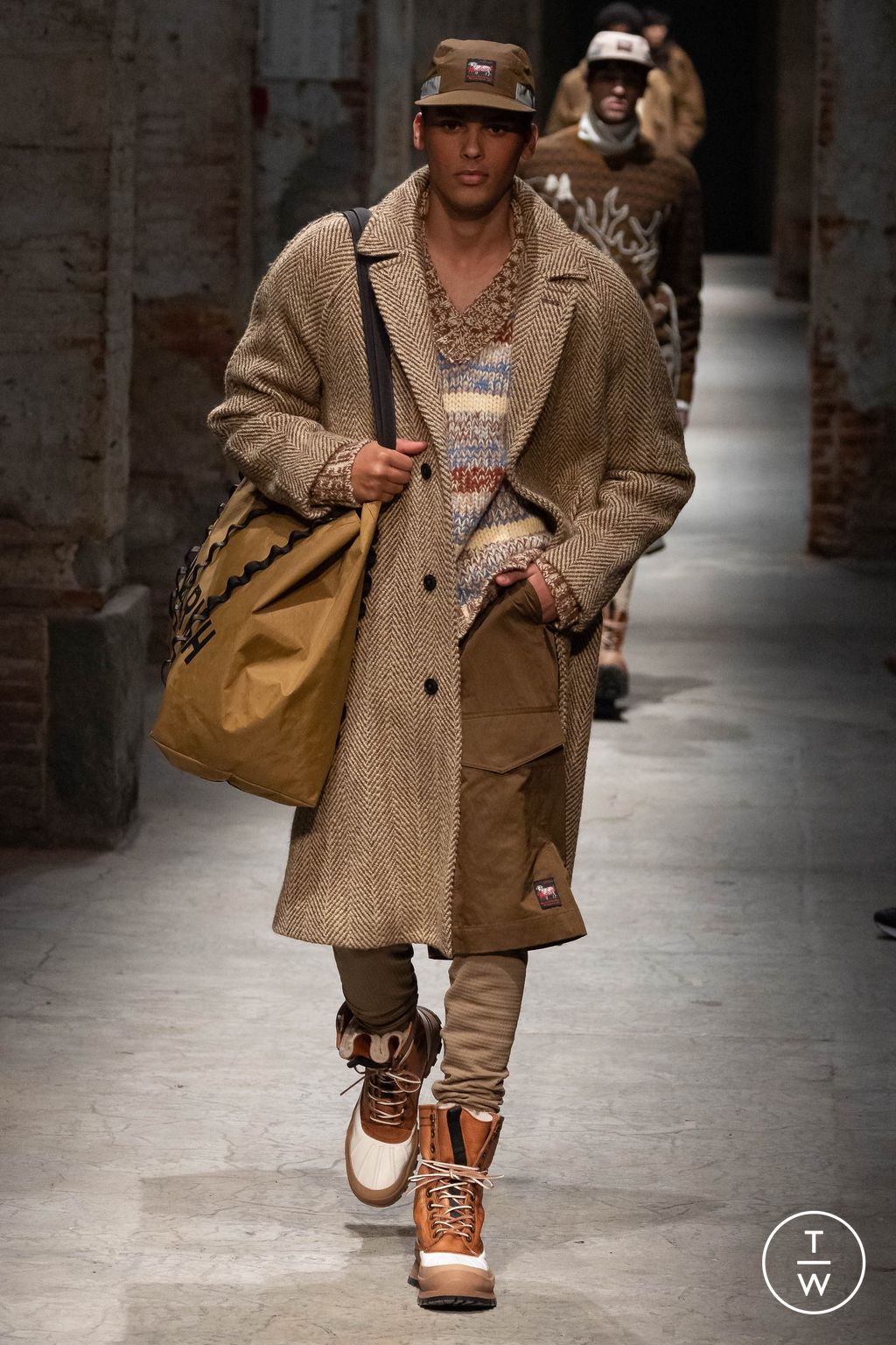 Fashion Week Florence - Pitti Fall/Winter 2024 look 18 de la collection Todd Snyder menswear