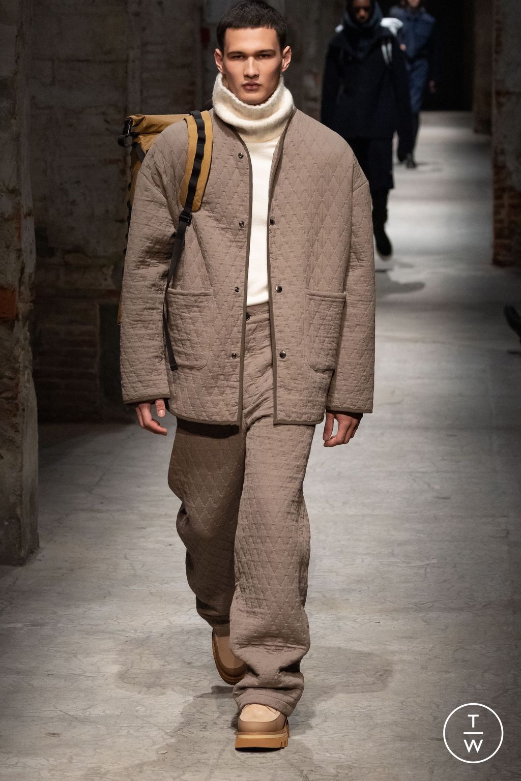 Fashion Week Florence - Pitti Fall/Winter 2024 look 24 de la collection Todd Snyder menswear