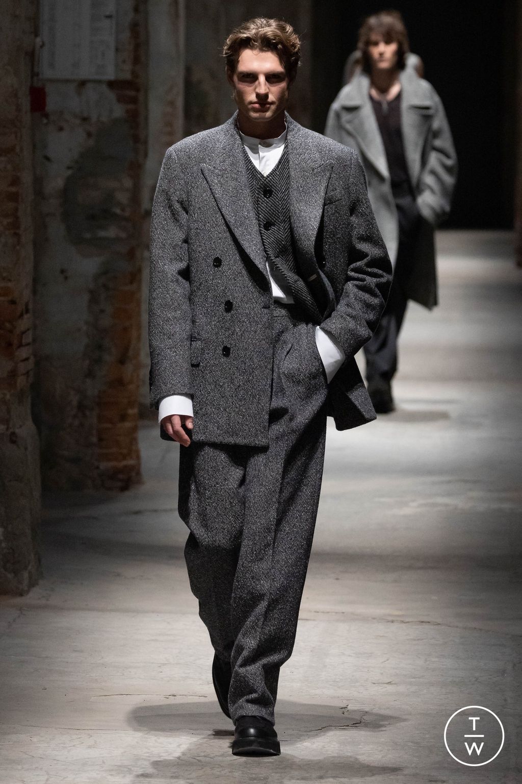 Fashion Week Florence - Pitti Fall/Winter 2024 look 33 from the Todd Snyder collection menswear