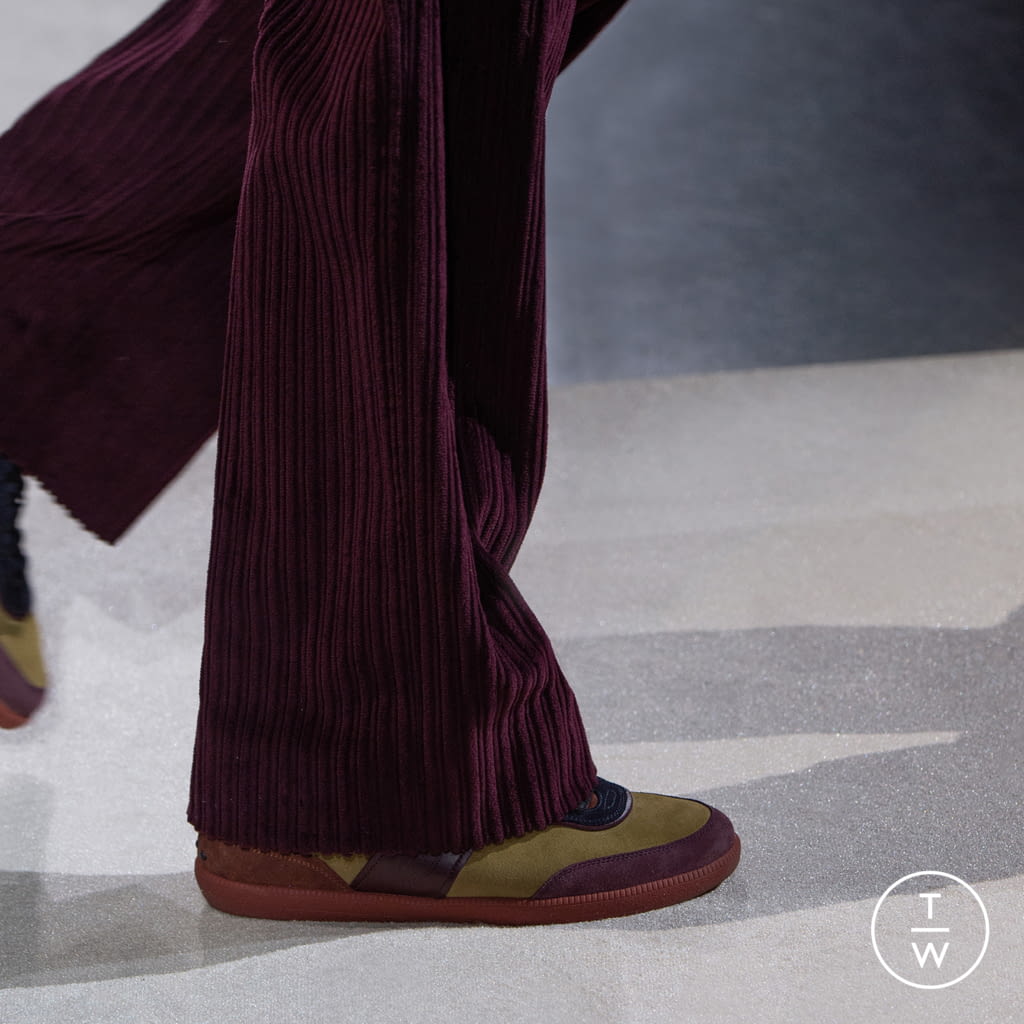 Fashion Week Milan Fall/Winter 2020 look 10 from the Tod's collection womenswear accessories