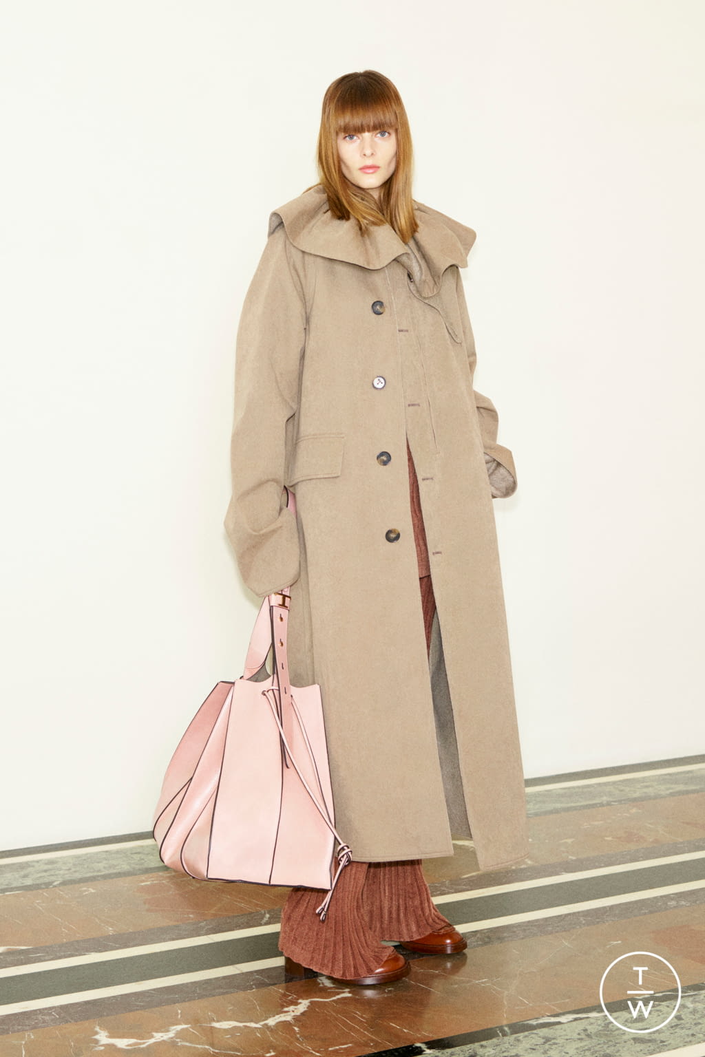 Fashion Week Milan Fall/Winter 2021 look 17 from the Tod's collection womenswear