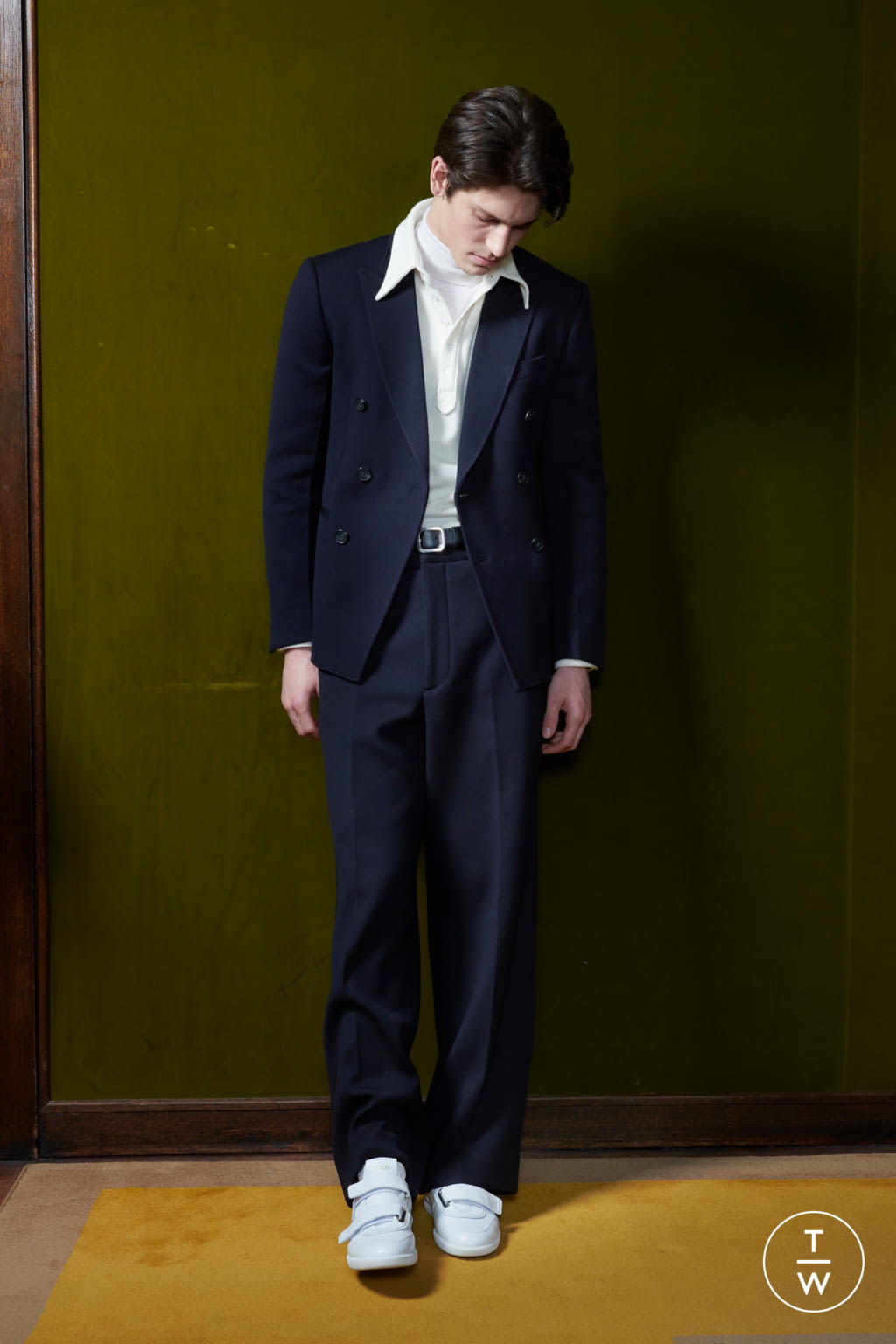 Fashion Week Milan Fall/Winter 2020 look 17 from the Tod's collection 男装