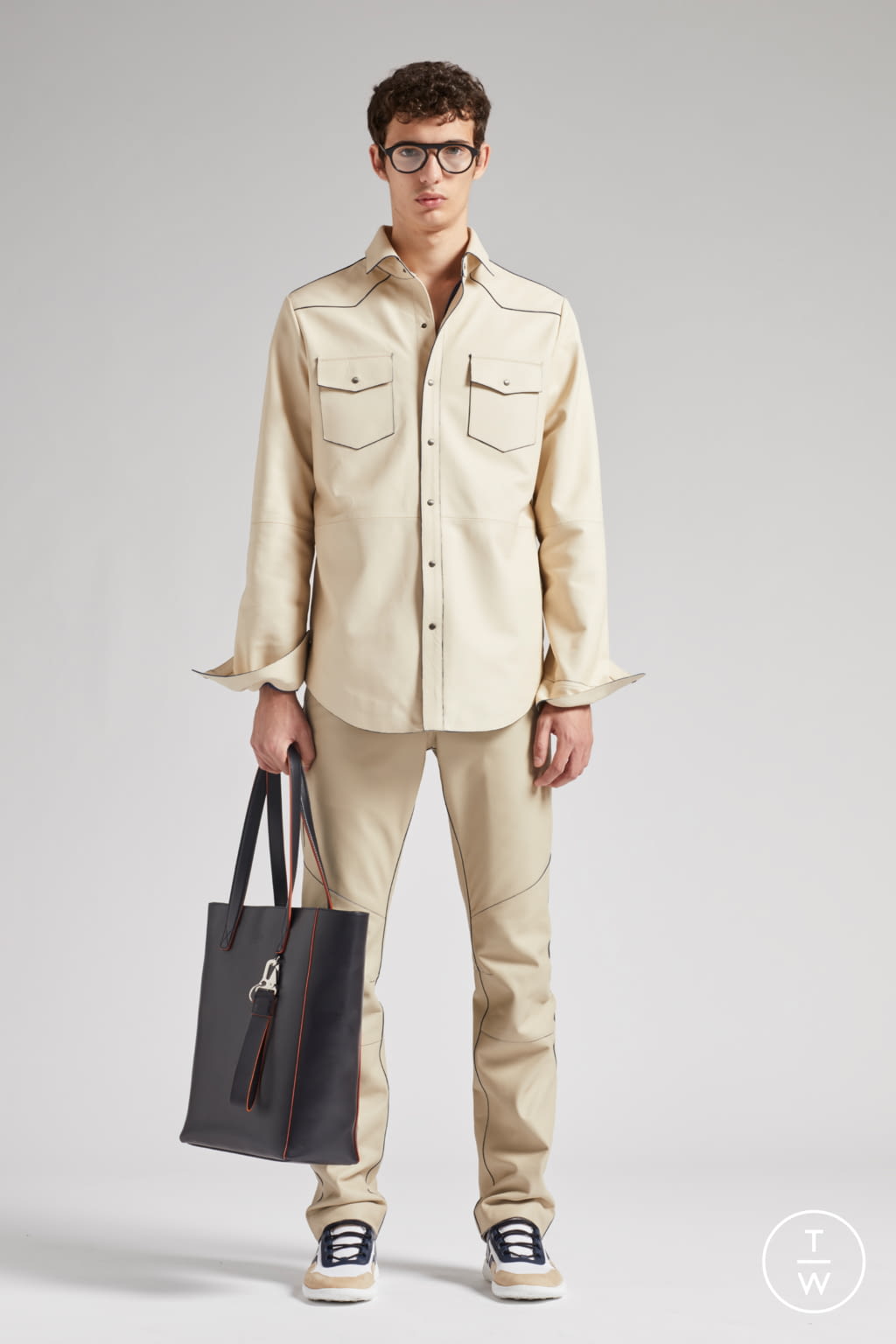Fashion Week Milan Spring/Summer 2020 look 16 from the Tod's collection 男装
