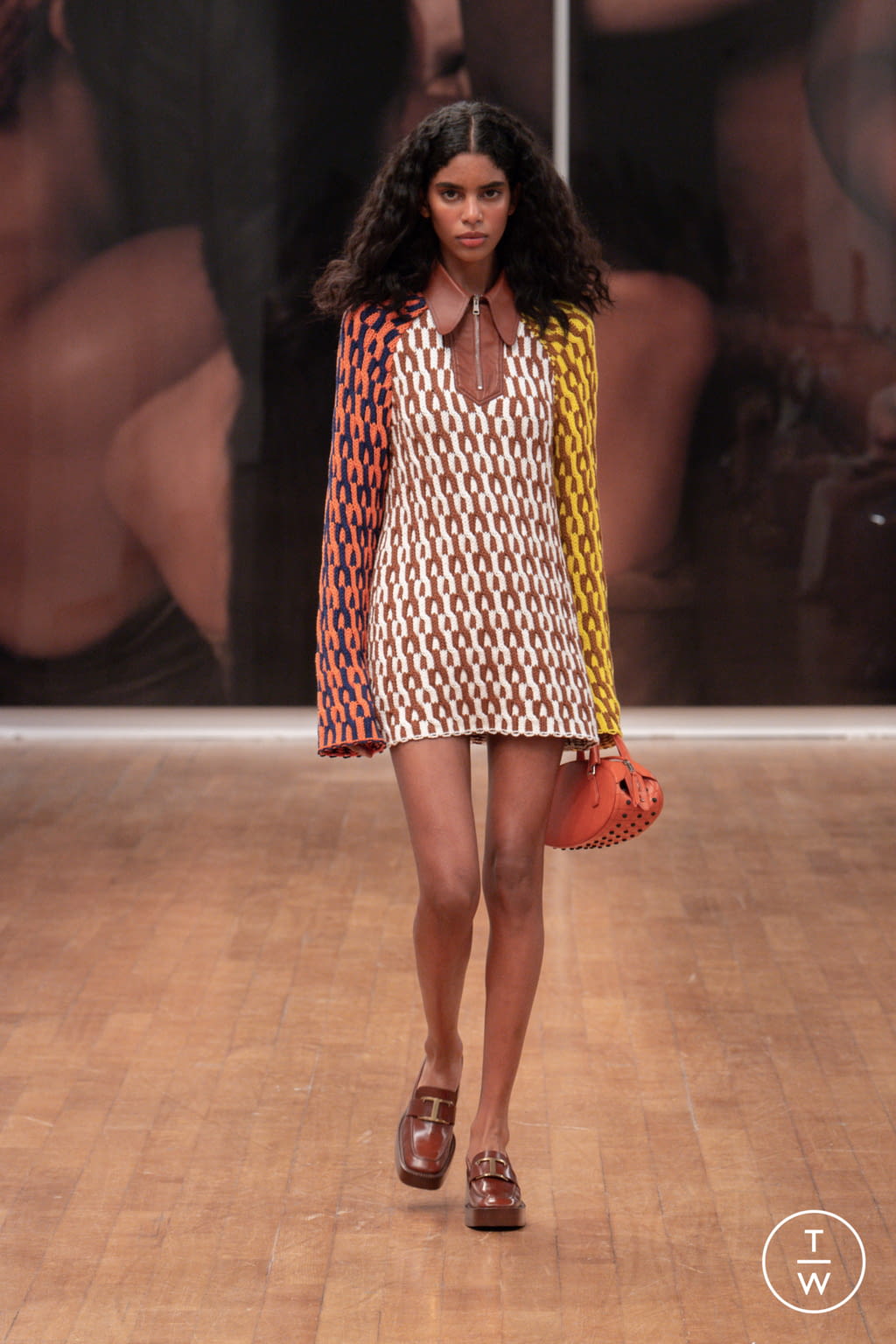 Fashion Week Milan Spring/Summer 2022 look 24 from the Tod's collection 女装