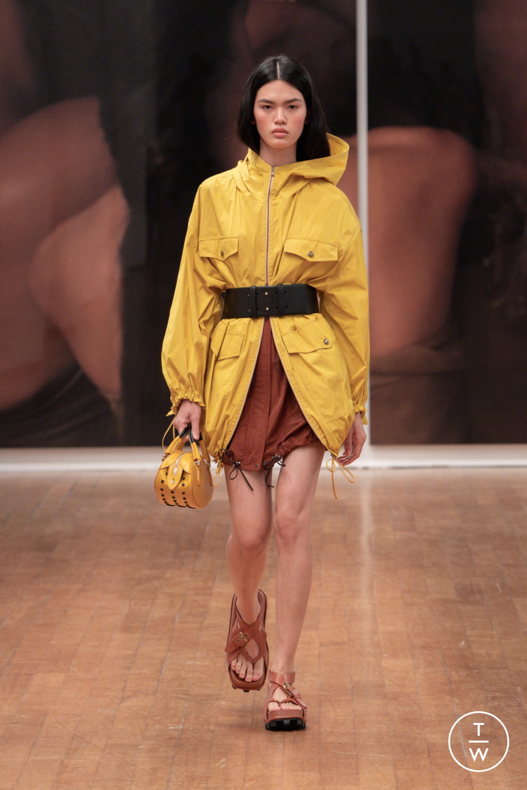 Fashion Week Milan Spring/Summer 2022 look 40 from the Tod's collection womenswear