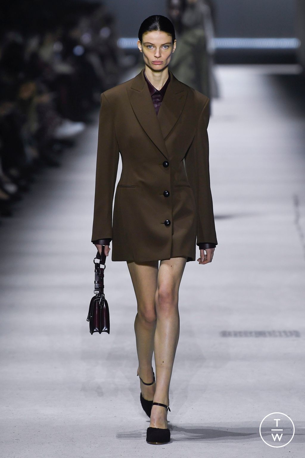 Fashion Week Milan Fall/Winter 2023 look 10 from the Tod's collection womenswear