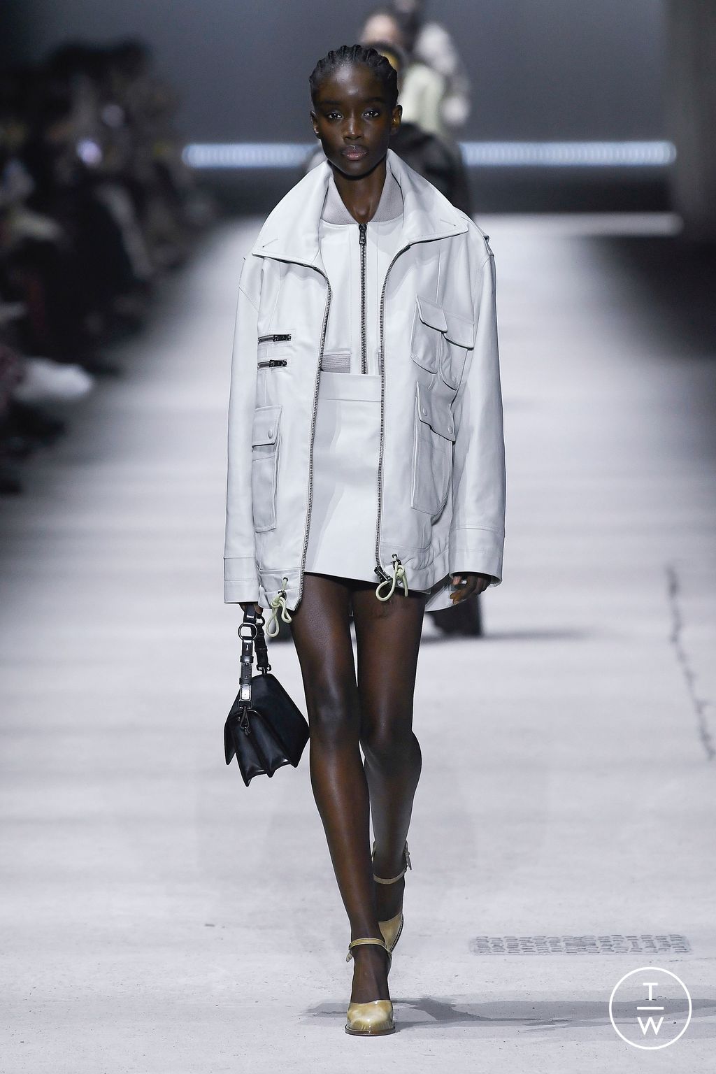 Fashion Week Milan Fall/Winter 2023 look 17 from the Tod's collection womenswear