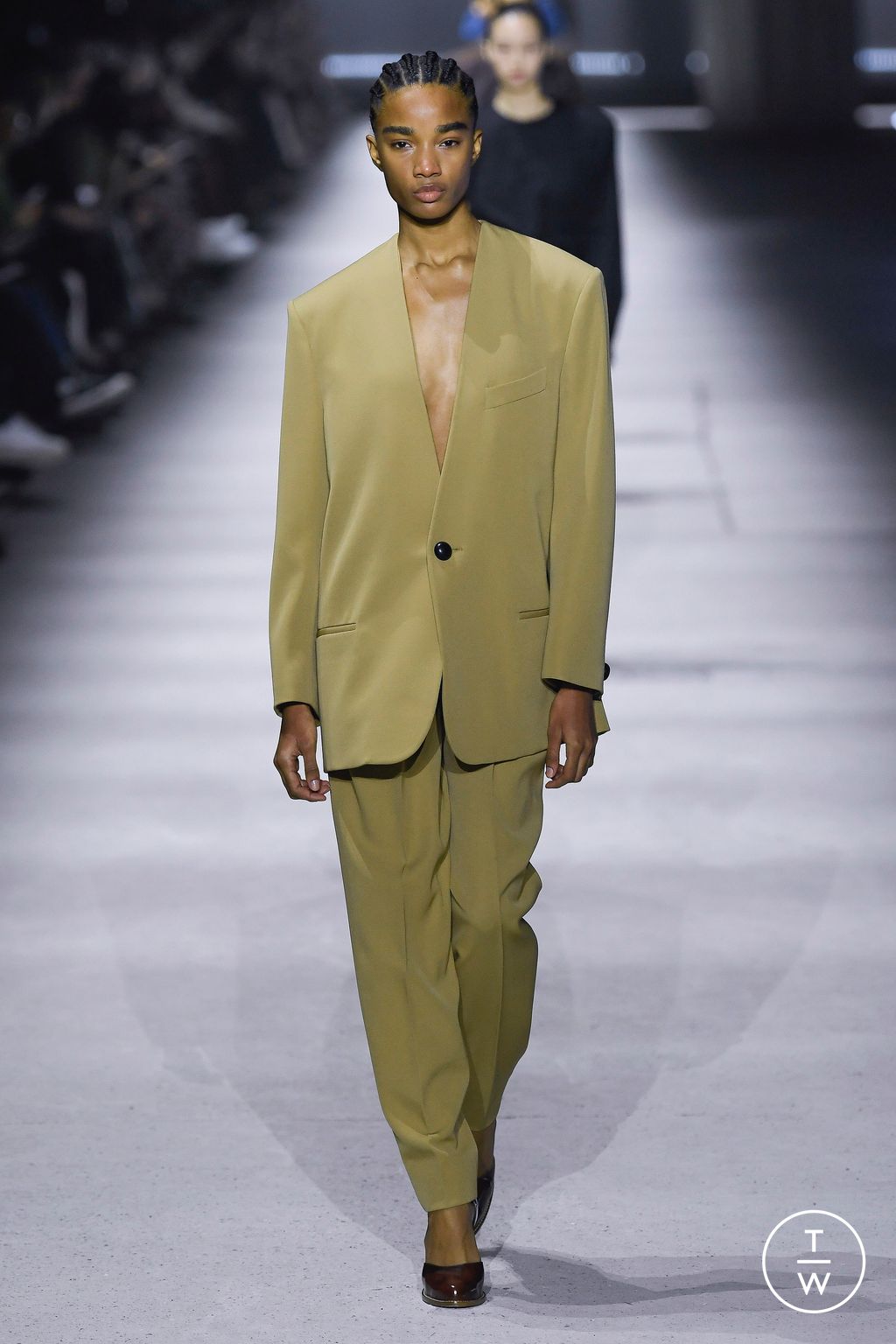 Fashion Week Milan Fall/Winter 2023 look 24 from the Tod's collection 女装