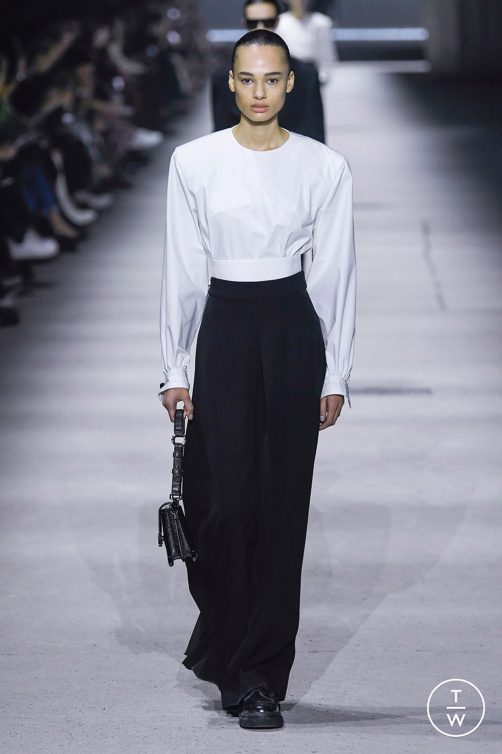 Fashion Week Milan Fall/Winter 2023 look 37 from the Tod's collection womenswear