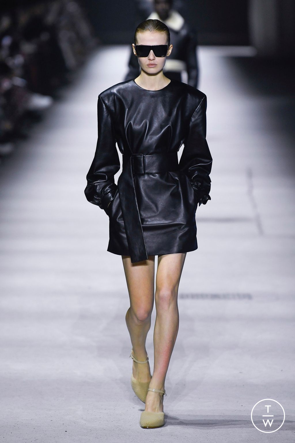 Fashion Week Milan Fall/Winter 2023 look 40 from the Tod's collection womenswear