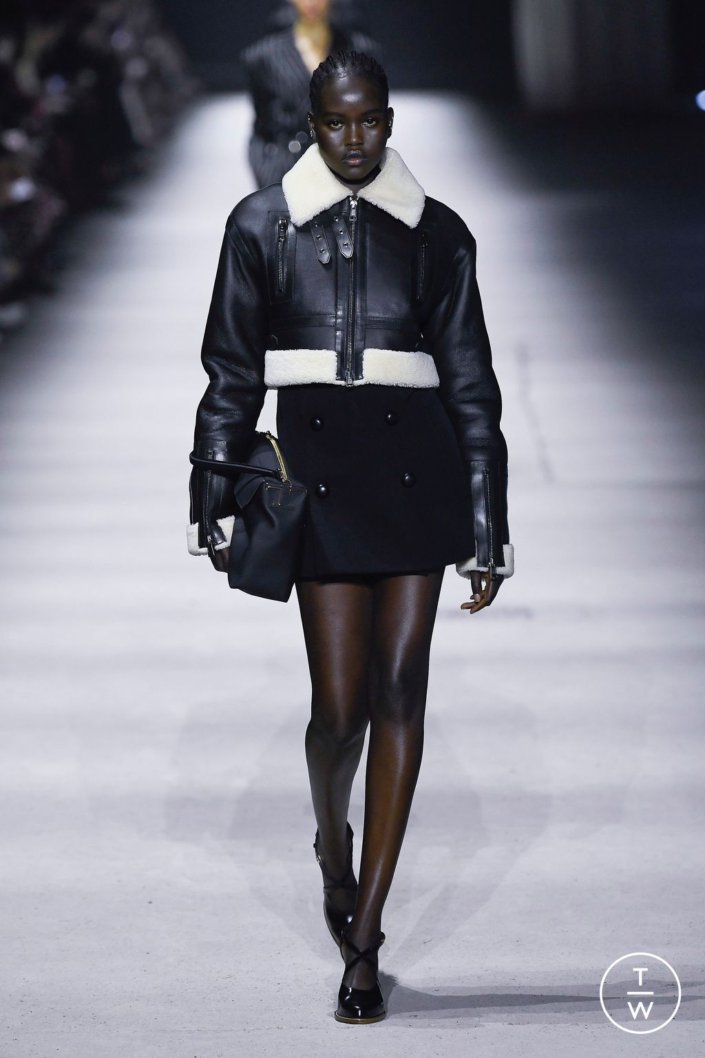 Fashion Week Milan Fall/Winter 2023 look 41 from the Tod's collection 女装