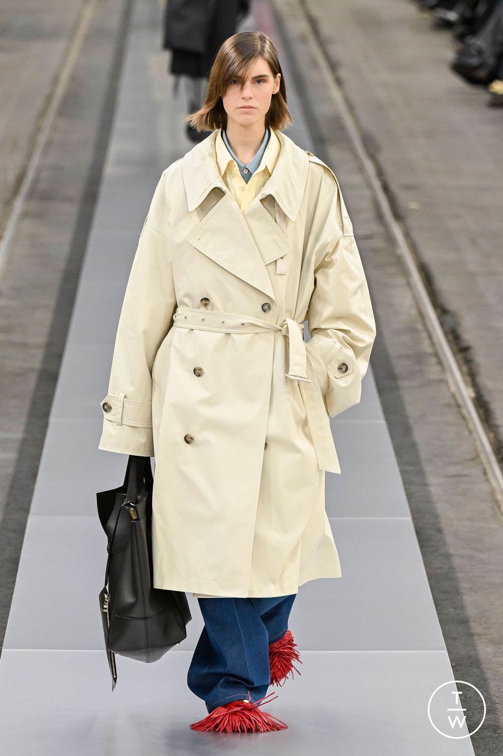 Fashion Week Milan Fall/Winter 2024 look 10 from the Tod's collection 女装