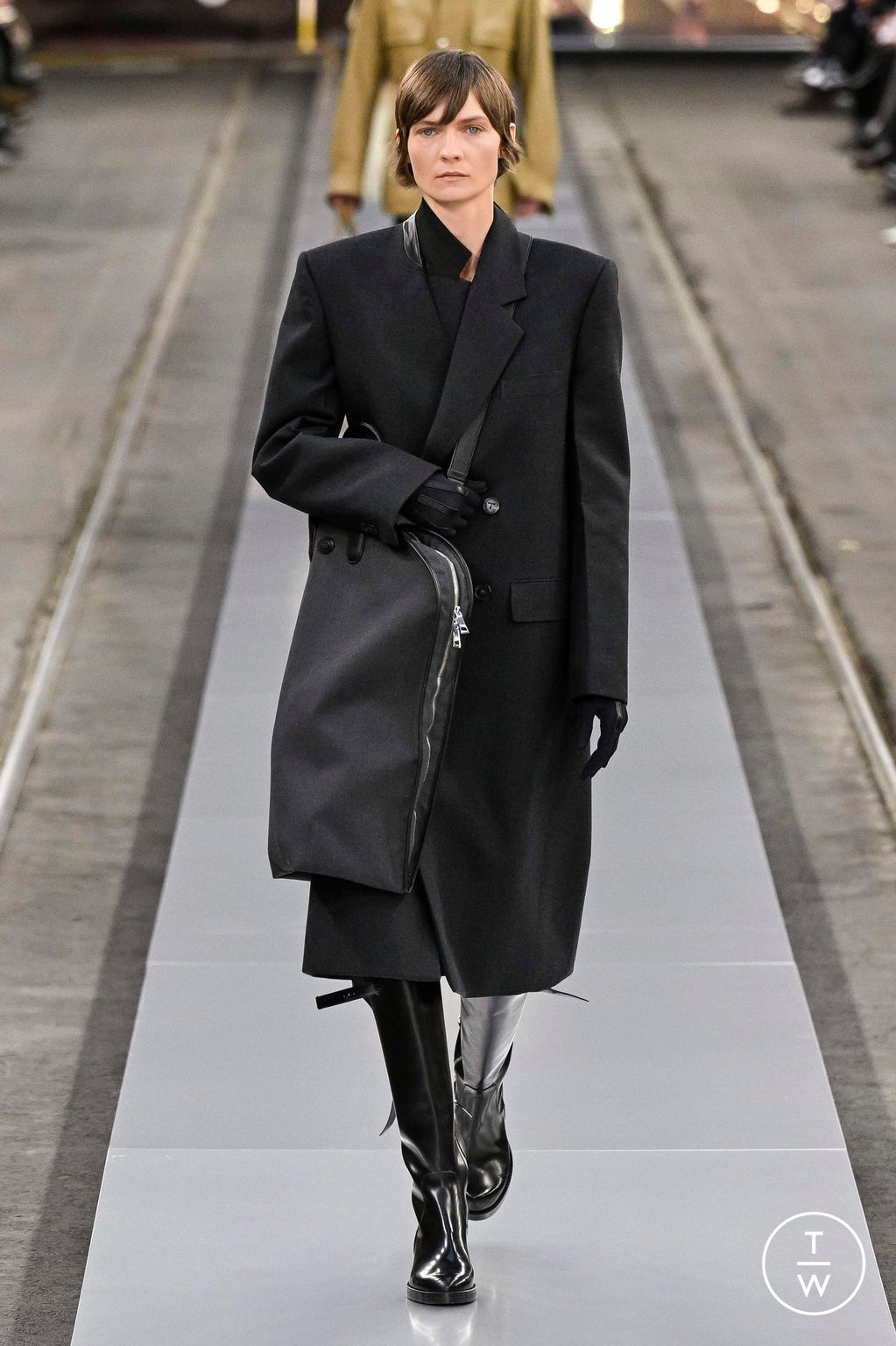 Fashion Week Milan Fall/Winter 2024 look 11 from the Tod's collection womenswear