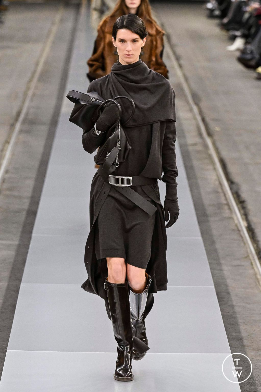 Fashion Week Milan Fall/Winter 2024 look 20 from the Tod's collection 女装