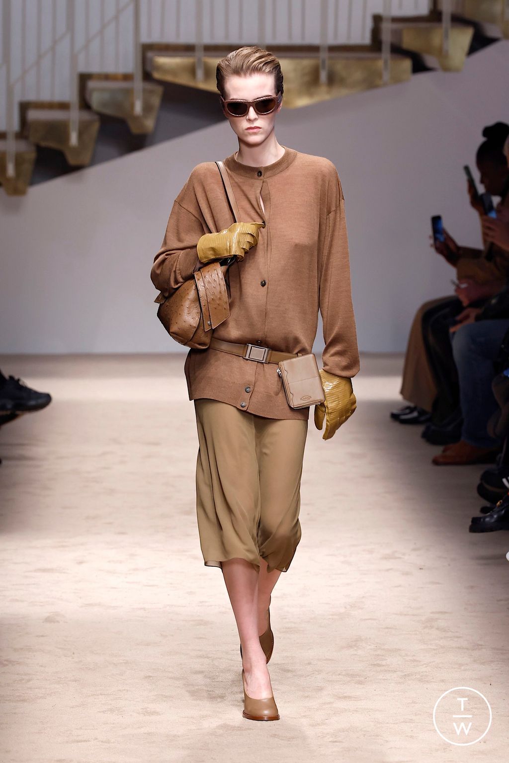 Fashion Week Milan Fall/Winter 2025 look 9 from the Tod's collection 女装