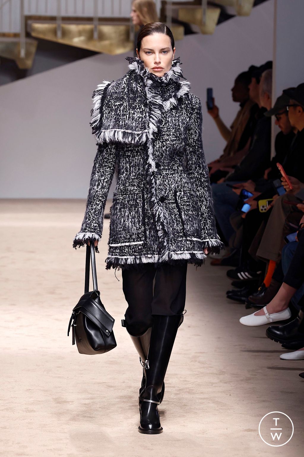 Fashion Week Milan Fall/Winter 2025 look 26 from the Tod's collection womenswear