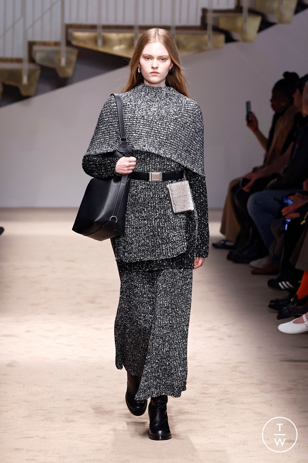 Fashion Week Milan Fall/Winter 2025 look 35 from the Tod's collection womenswear