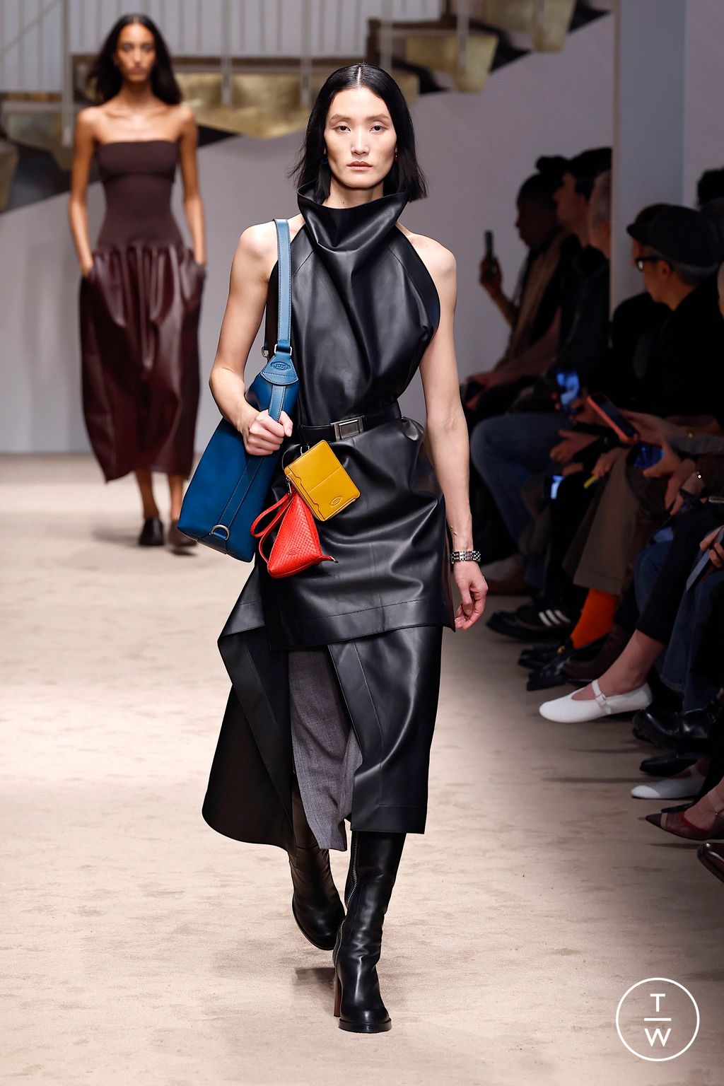 Fashion Week Milan Fall/Winter 2025 look 38 from the Tod's collection womenswear
