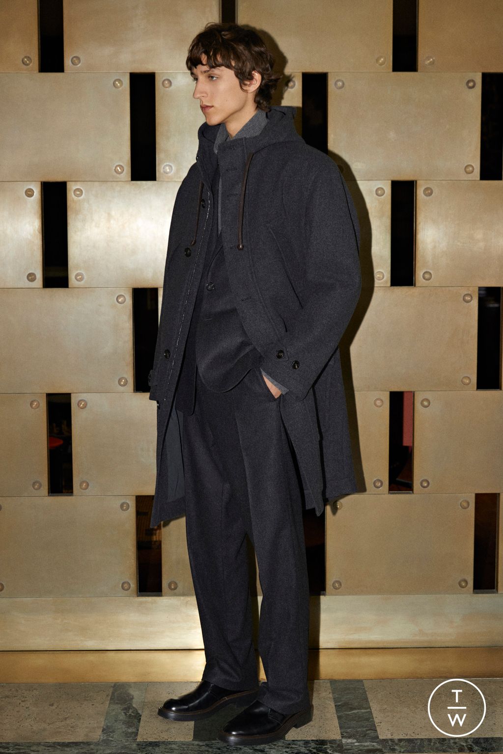 Fashion Week Milan Fall/Winter 2023 look 2 from the Tod's collection menswear