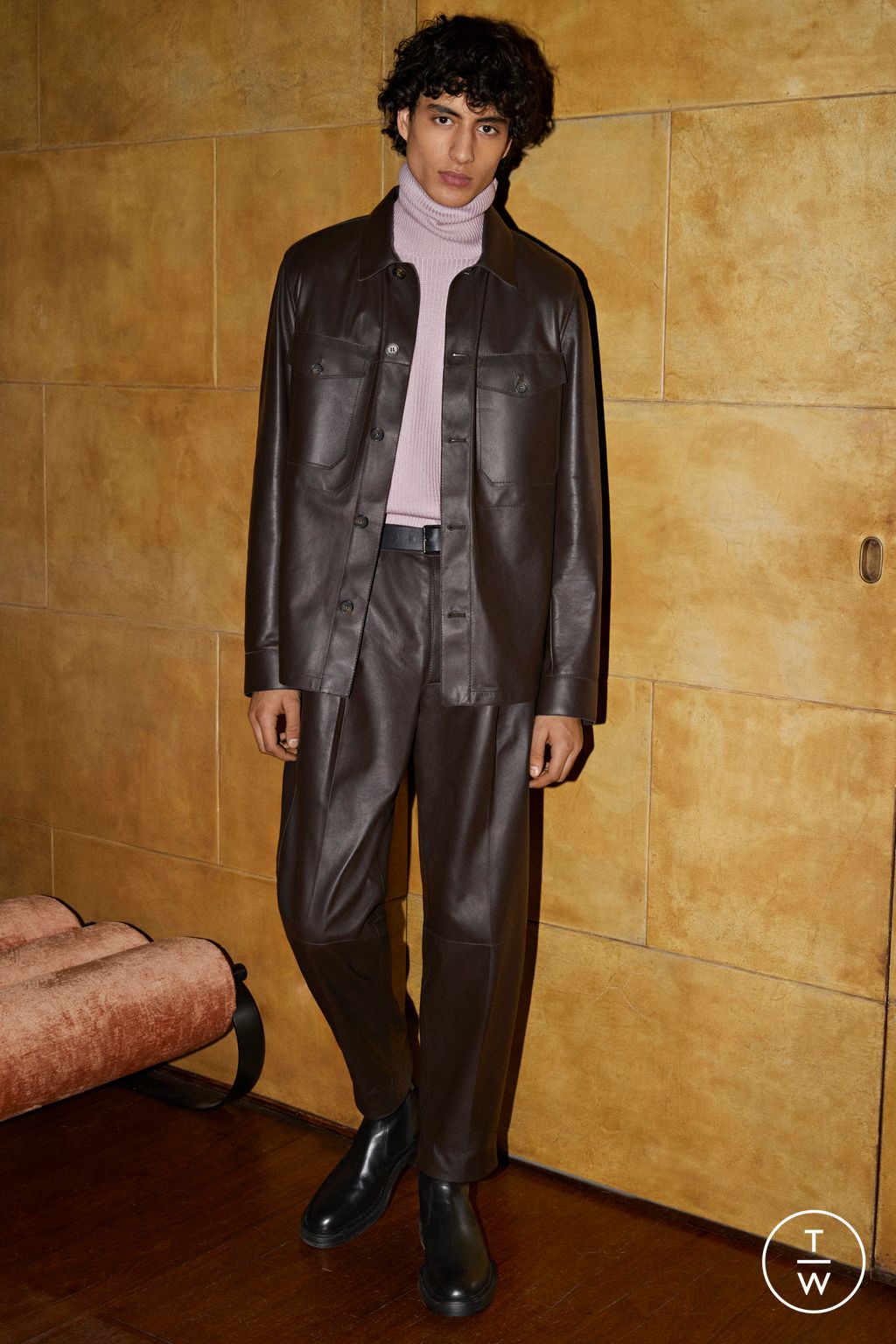 Fashion Week Milan Fall/Winter 2023 look 8 from the Tod's collection menswear