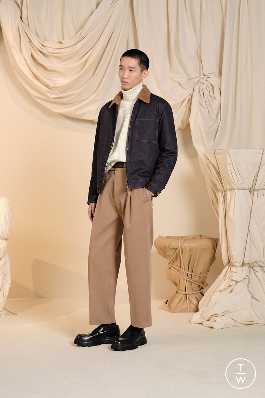 Fashion Week Milan Fall/Winter 2024 look 12 from the Tod's collection 男装