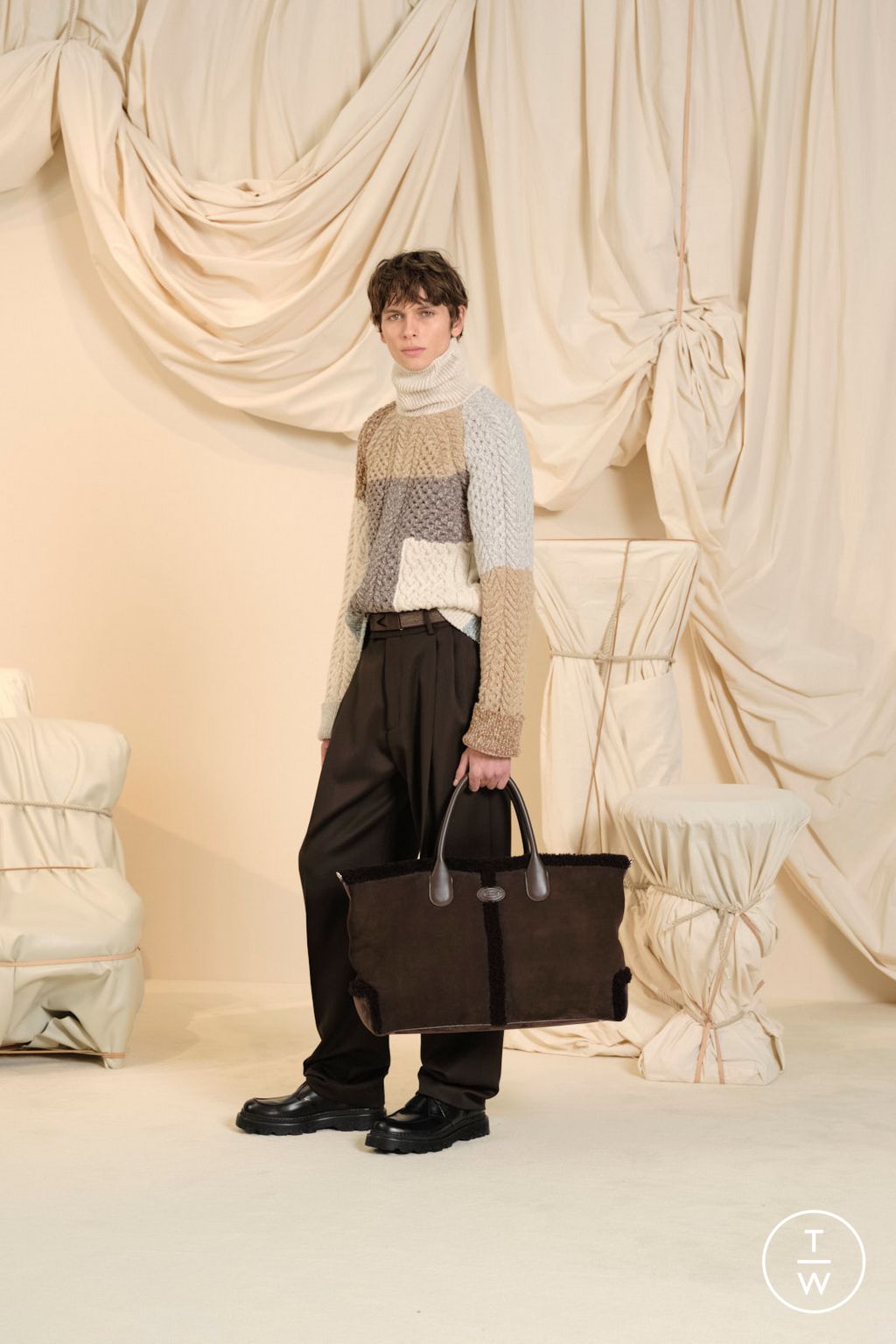 Fashion Week Milan Fall/Winter 2024 look 9 de la collection Tod's menswear