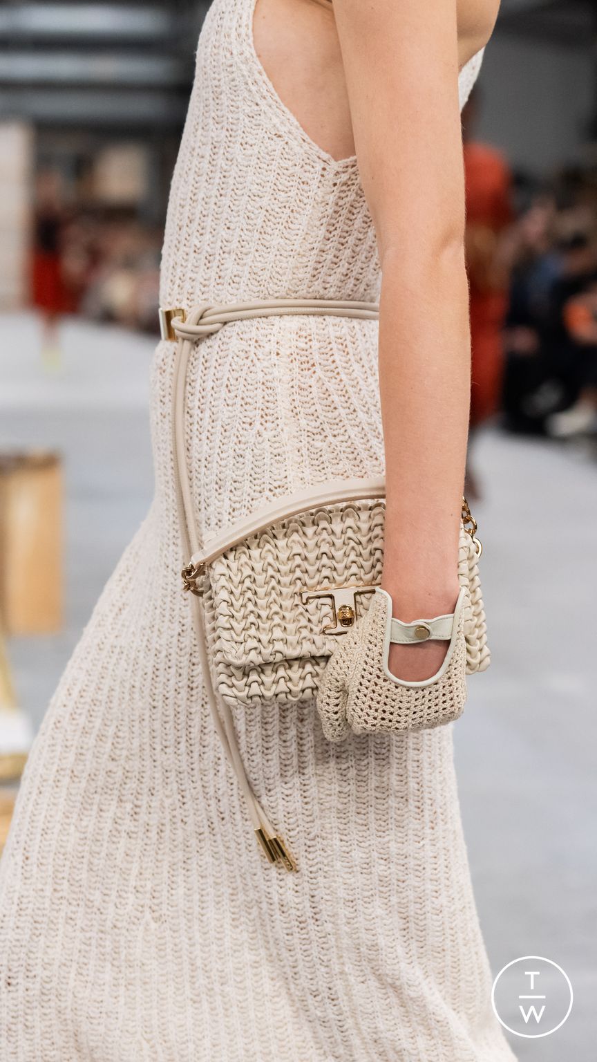 Fashion Week Paris Spring/Summer 2024 look 30 from the Tod's collection womenswear accessories