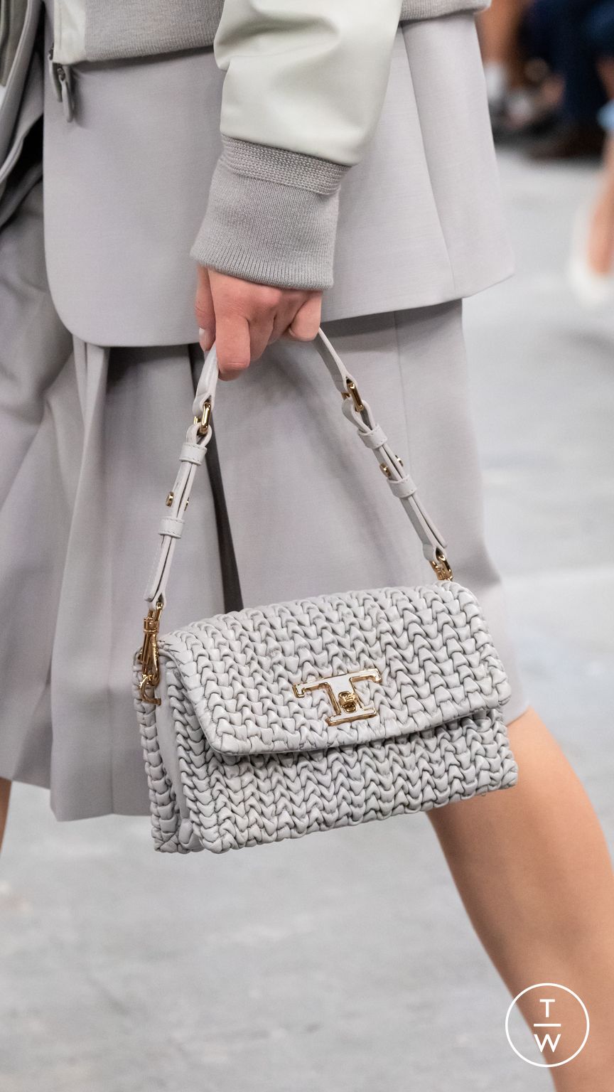 Fashion Week Paris Spring/Summer 2024 look 40 from the Tod's collection womenswear accessories