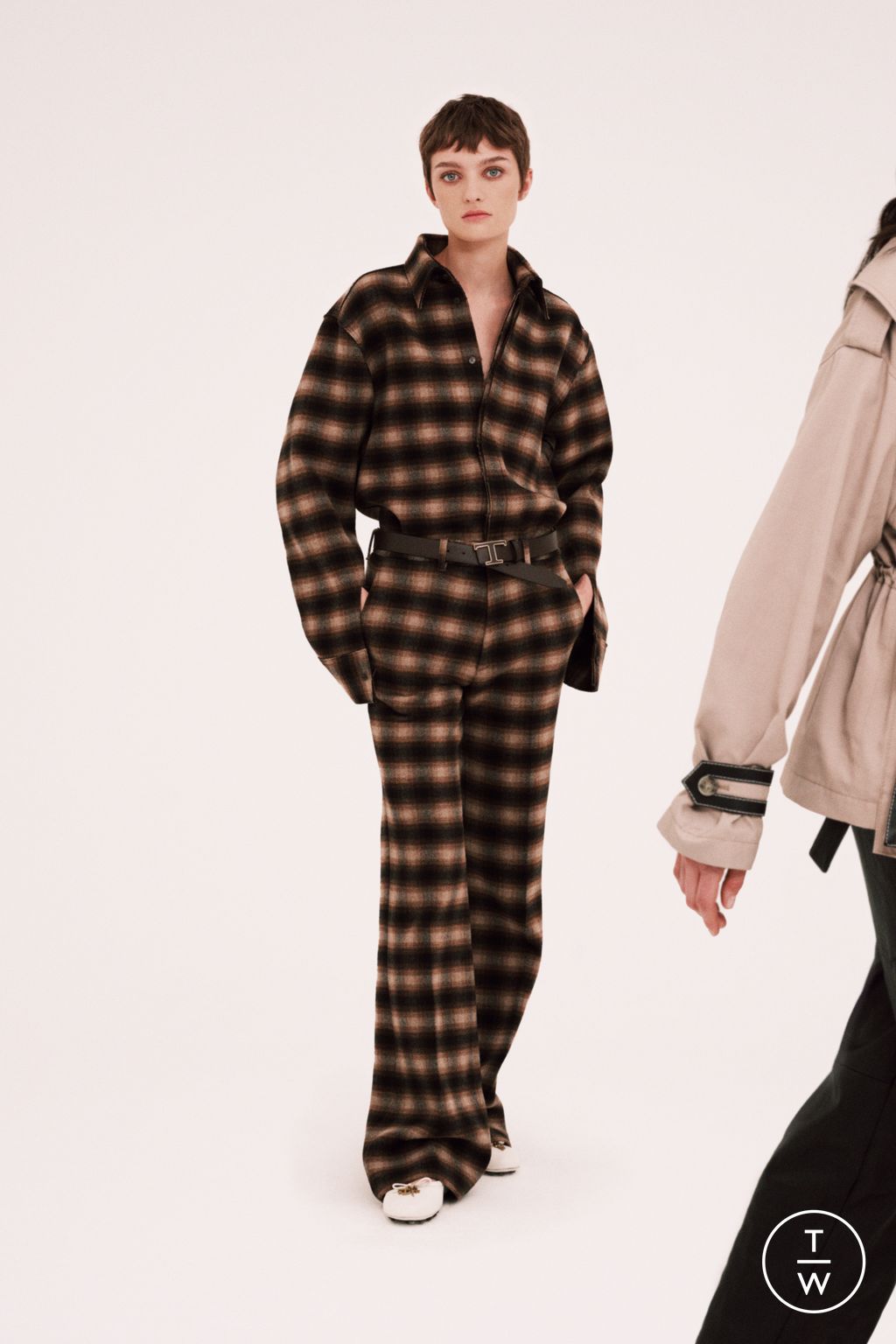 Fashion Week Milan Pre-Fall 2023 look 5 from the Tod's collection womenswear