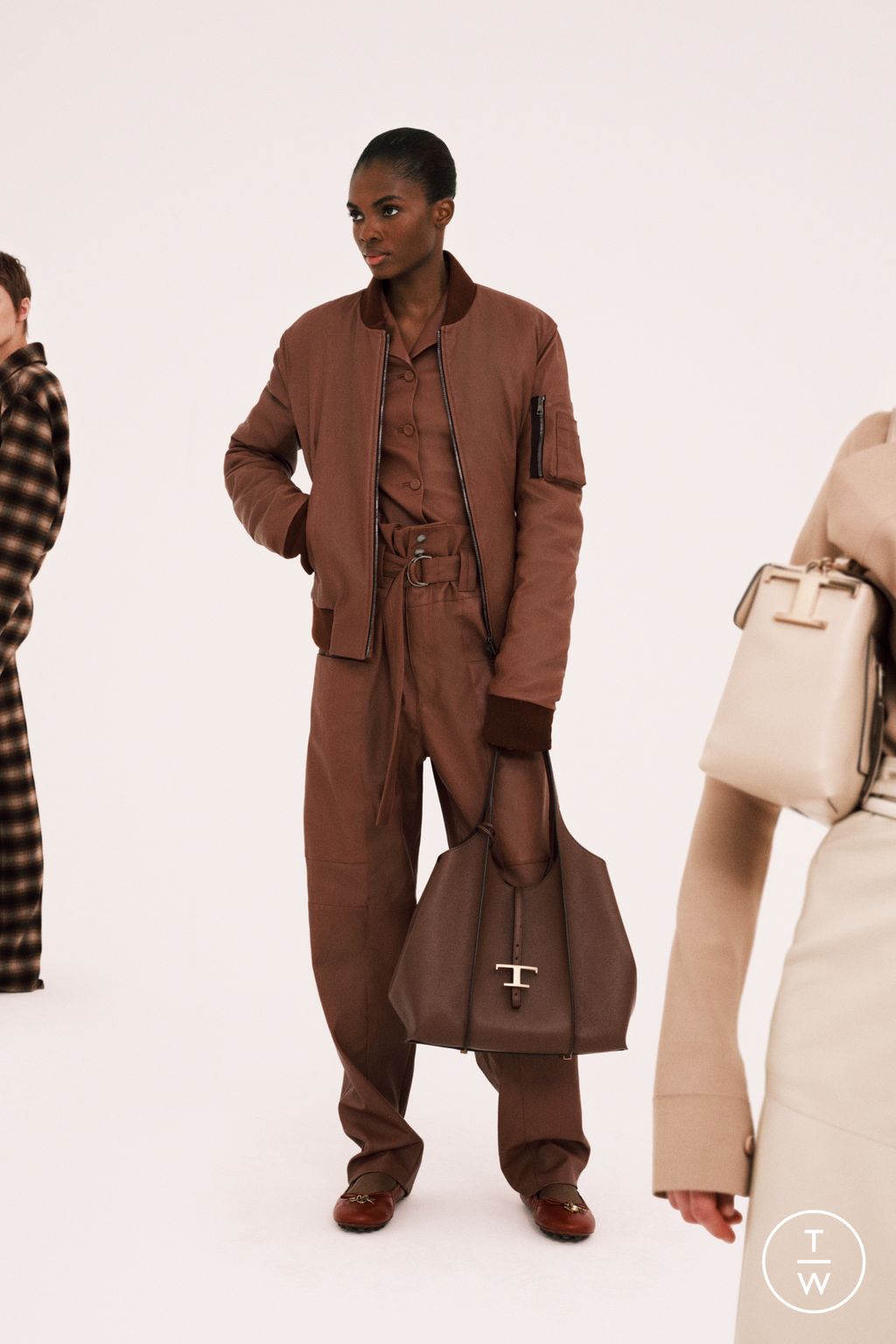 Fashion Week Milan Pre-Fall 2023 look 15 from the Tod's collection womenswear