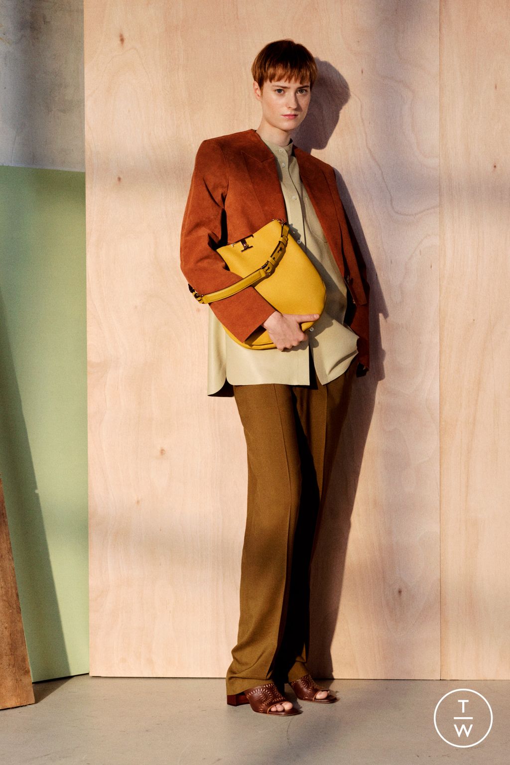 Fashion Week Milan Resort 2024 look 1 from the Tod's collection womenswear