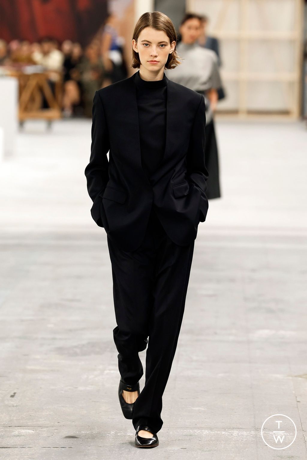 Fashion Week Milan Spring/Summer 2024 look 35 from the Tod's collection womenswear