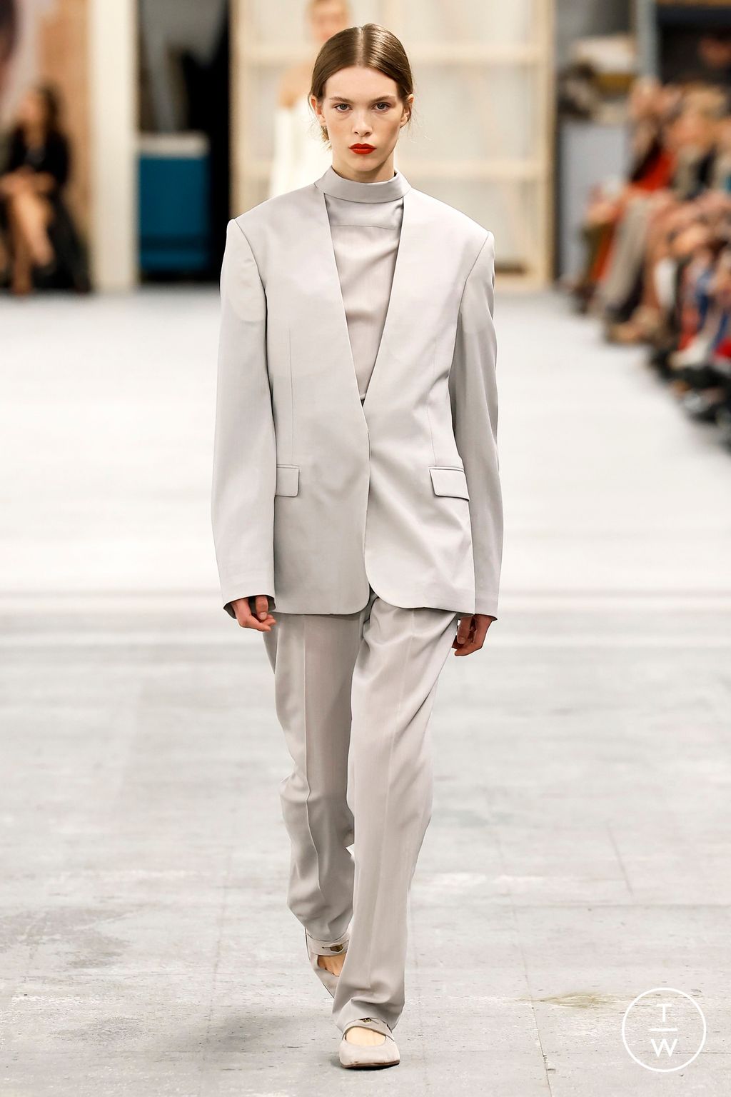 Fashion Week Milan Spring/Summer 2024 look 42 from the Tod's collection womenswear