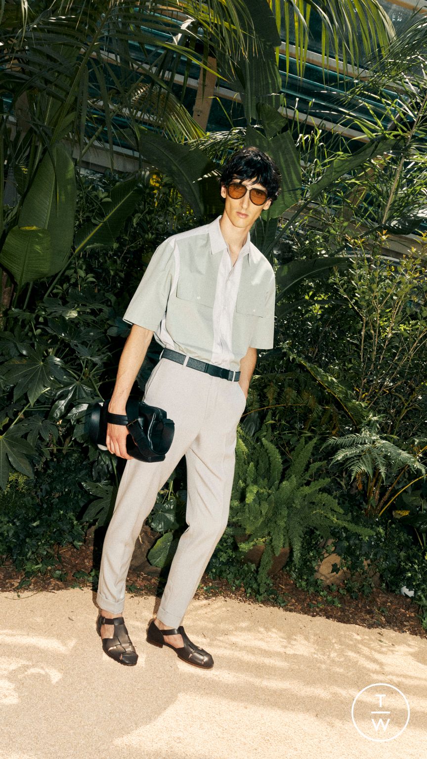 Fashion Week Milan Spring/Summer 2024 look 1 from the Tod's collection 男装