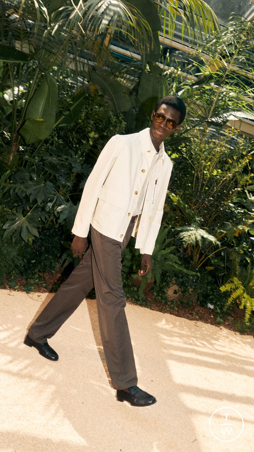 Fashion Week Milan Spring/Summer 2024 look 4 from the Tod's collection 男装