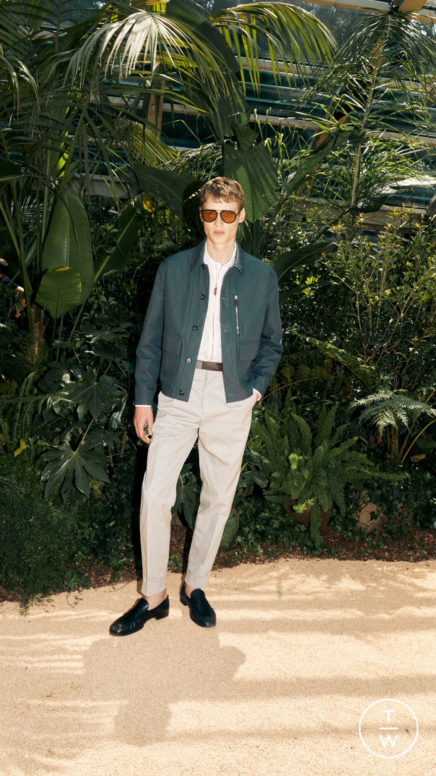 Fashion Week Milan Spring/Summer 2024 look 5 from the Tod's collection menswear