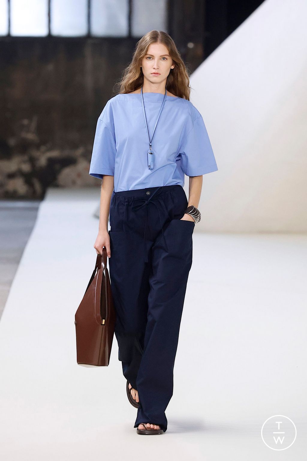 Fashion Week Milan Spring/Summer 2025 look 3 from the Tod's collection womenswear