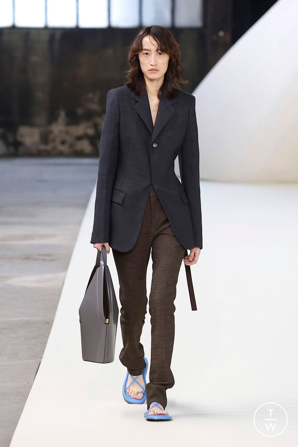 Fashion Week Milan Spring/Summer 2025 look 14 from the Tod's collection womenswear