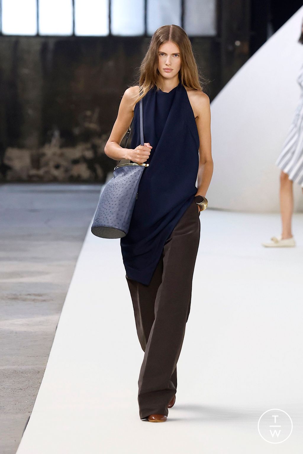 Fashion Week Milan Spring/Summer 2025 look 20 from the Tod's collection womenswear