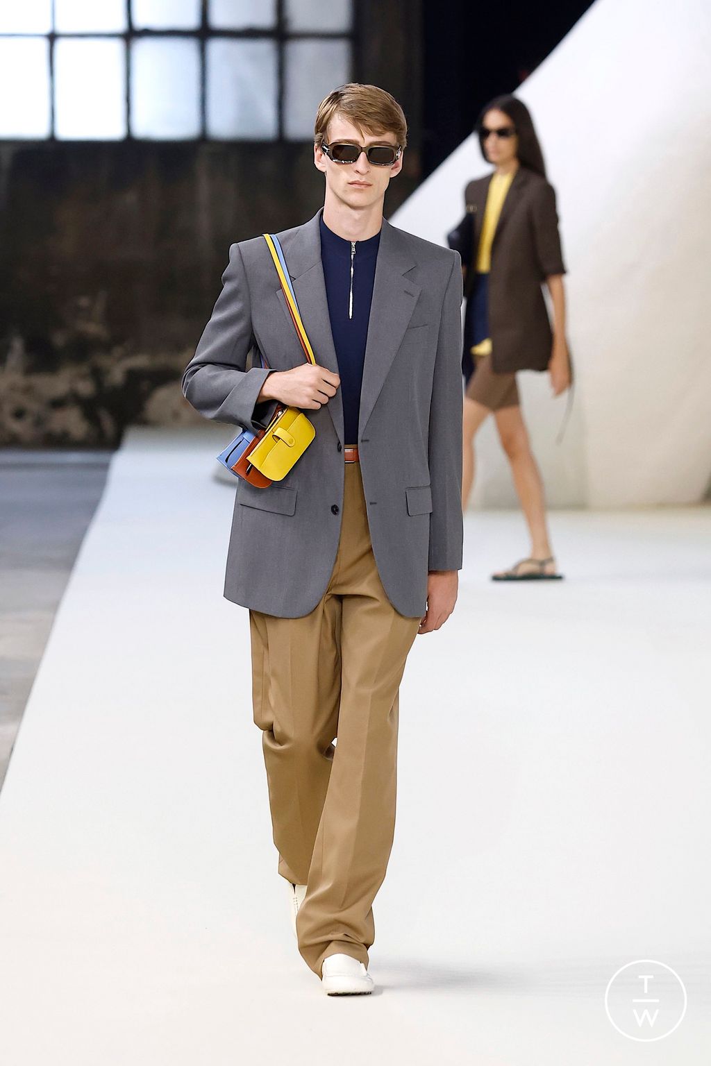 Fashion Week Milan Spring/Summer 2025 look 27 from the Tod's collection womenswear