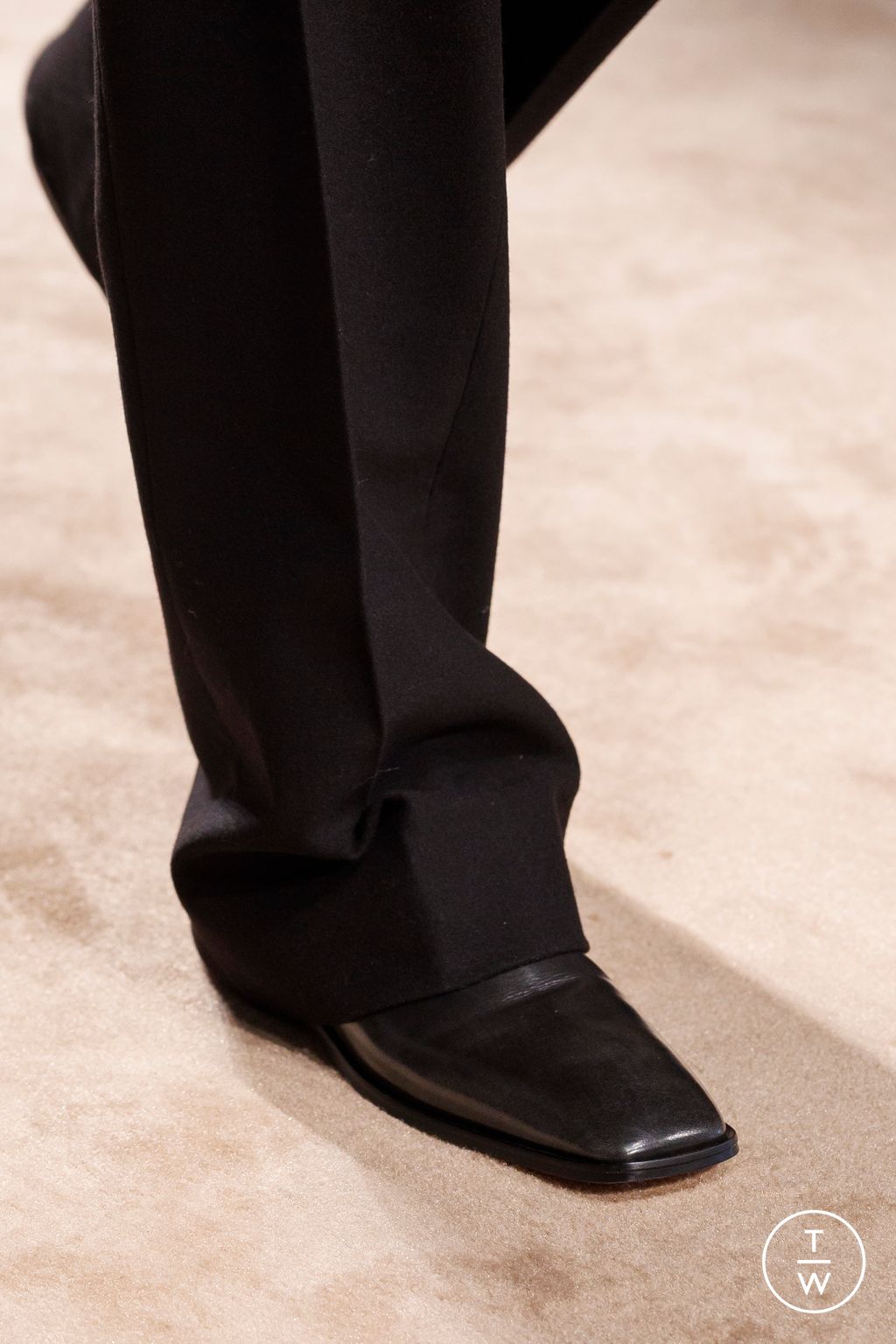 Fashion Week Milan Fall/Winter 2025 look 36 from the Tod's collection 女装配饰